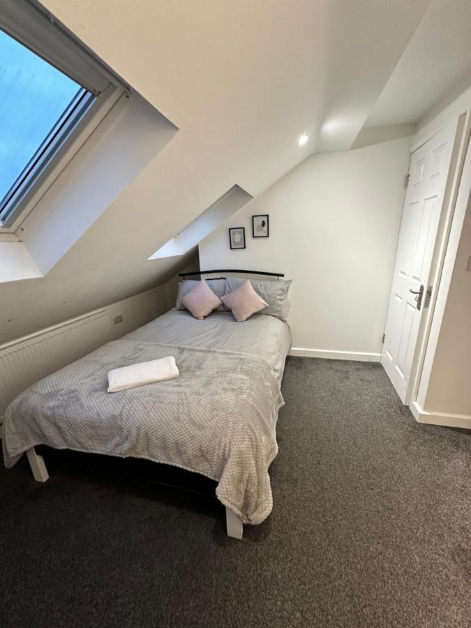 Lovely Town House Room 5 Coventry Exterior foto