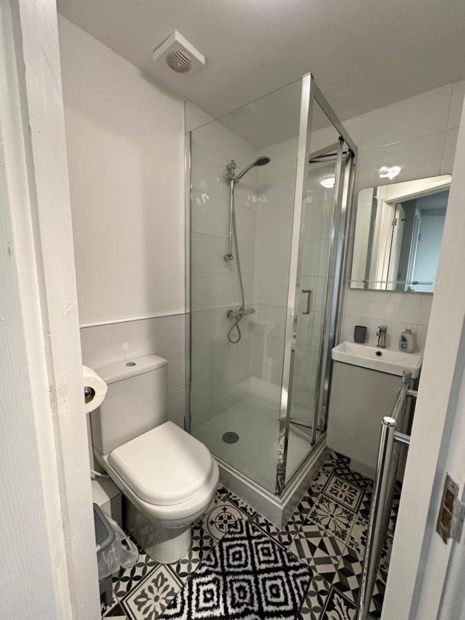 Lovely Town House Room 5 Coventry Exterior foto